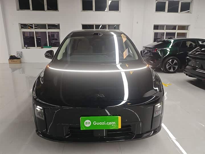 Фото 3 - LiXiang i8