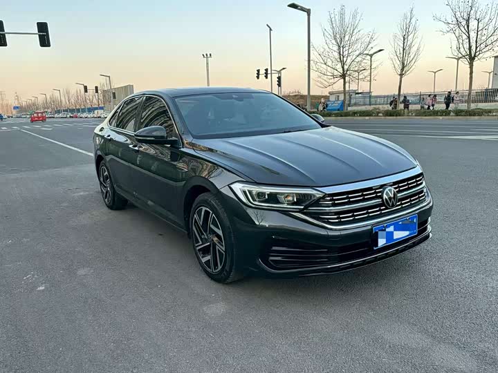 Фото 3 - Volkswagen Sagitar L