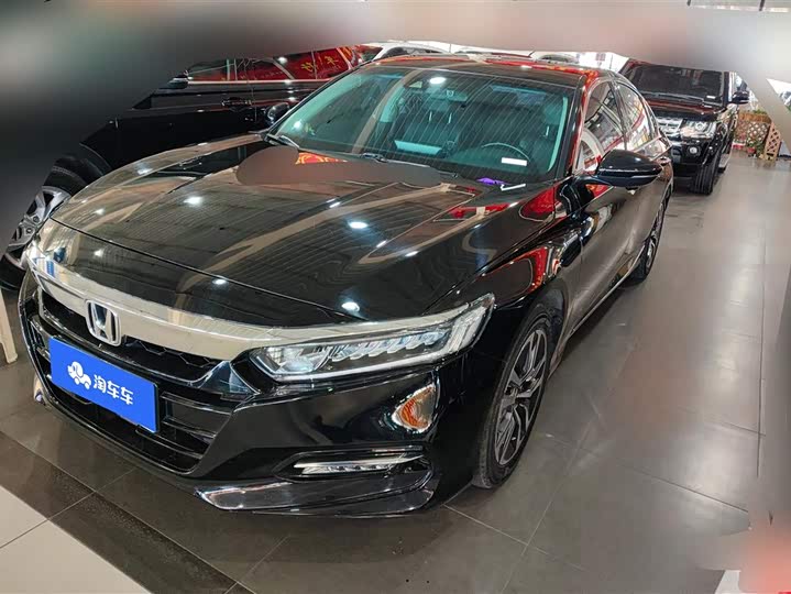 Фото 1 - Honda Accord