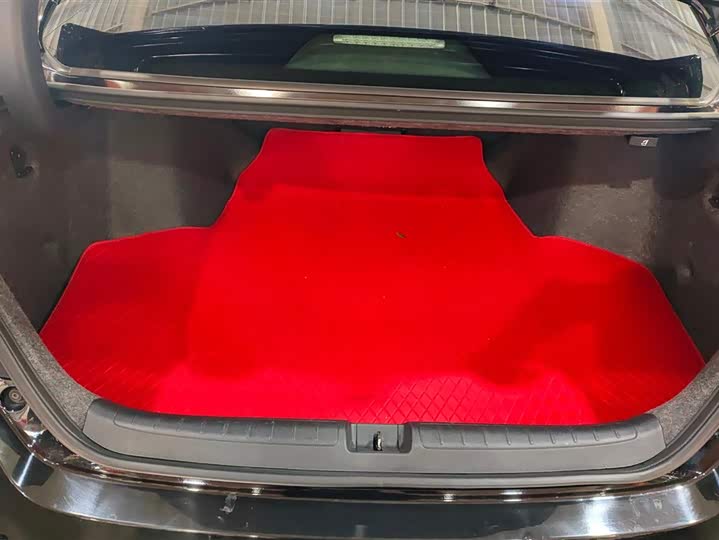 Фото 4 - Honda Accord