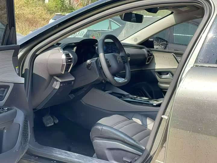 Фото 4 - Citroen C5 X