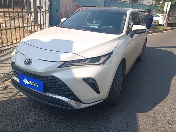 Фото 1 - Toyota Venza