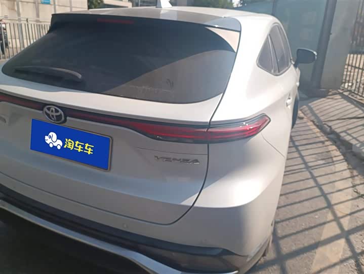 Фото 3 - Toyota Venza