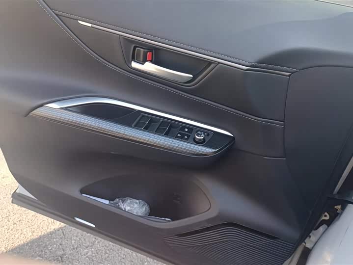 Фото 7 - Toyota Venza