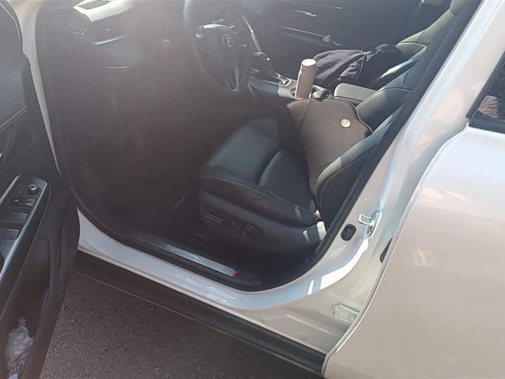 Фото 9 - Toyota Venza