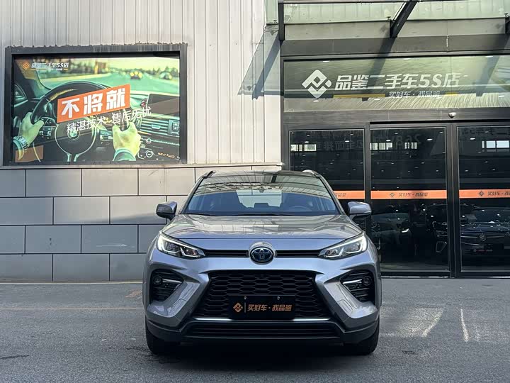 Фото 3 - Toyota Wildlander