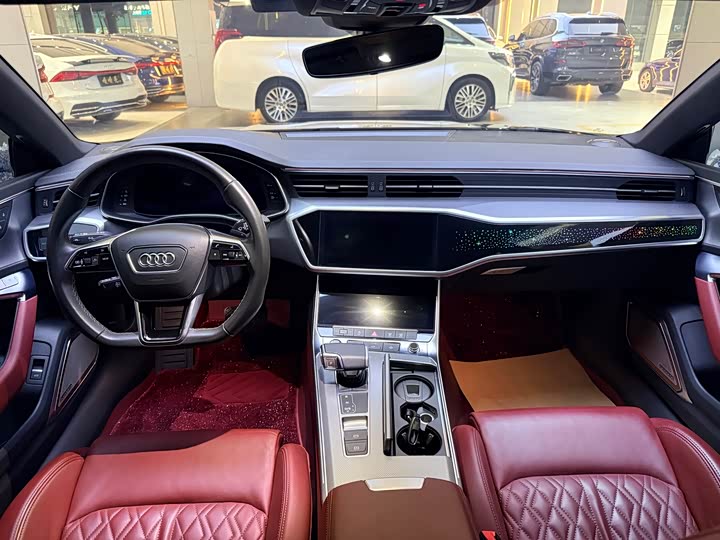 Фото 5 - Audi A7L