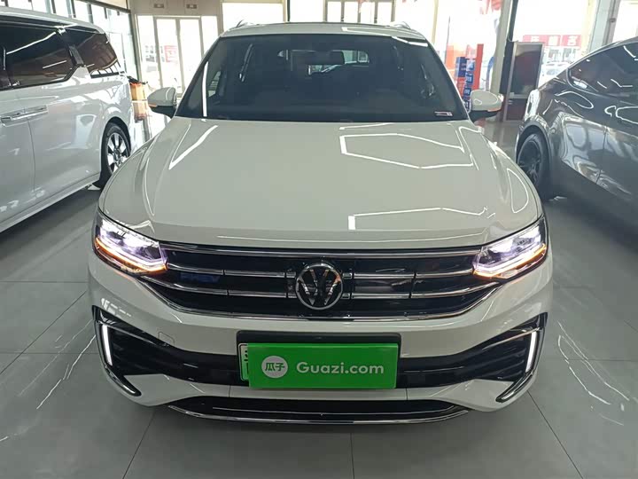 Фото 3 - Volkswagen Tiguan L Hybrid