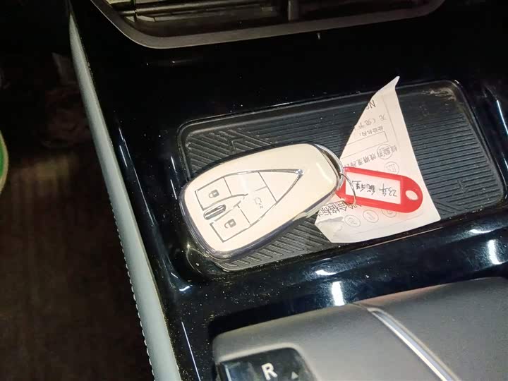 Фото 9 - Changan Raeton Plus