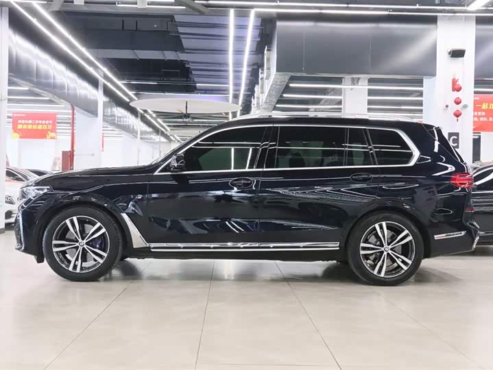 Фото 3 - BMW X7
