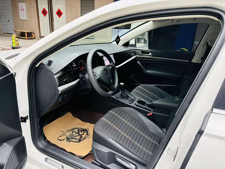 Фото 4 - Volkswagen Lavida