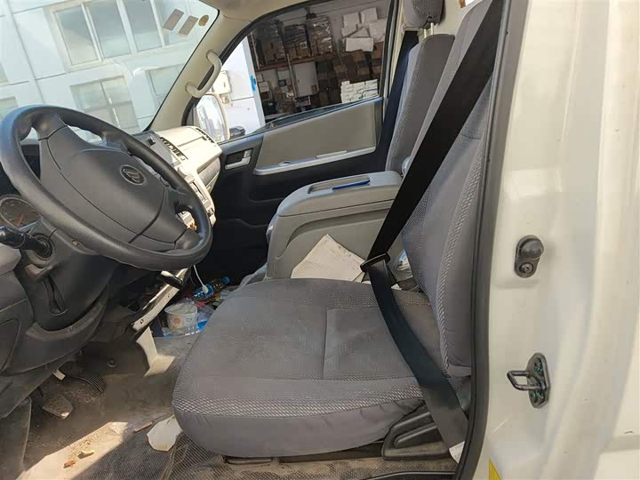 Фото 8 - Foton G7 EV