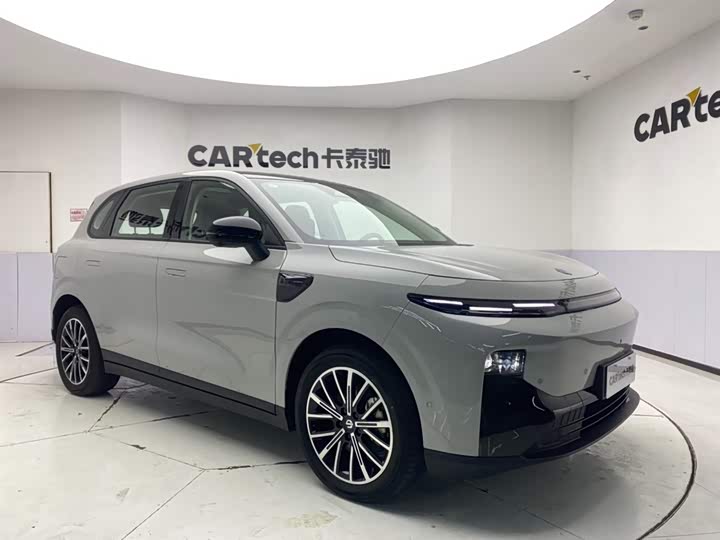 Фото 2 - Leapmotor B10