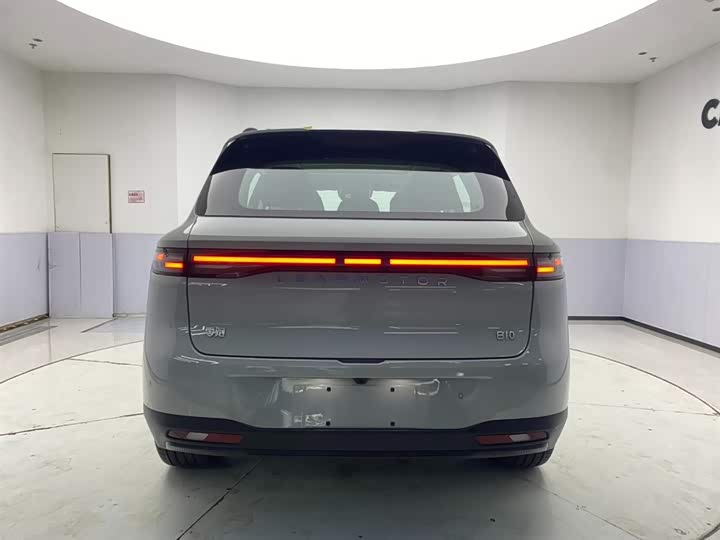 Фото 6 - Leapmotor B10