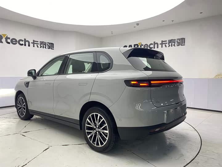 Фото 7 - Leapmotor B10