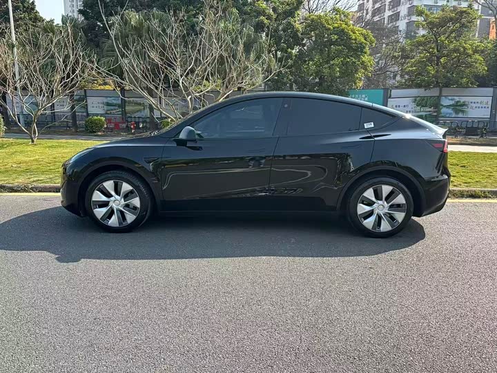 Фото 5 - Tesla Model Y