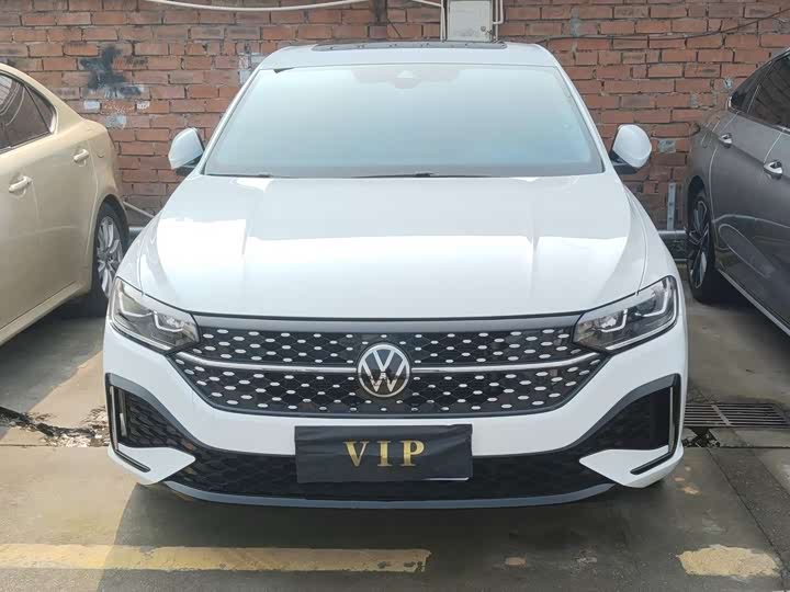 Фото 1 - Volkswagen Lavida