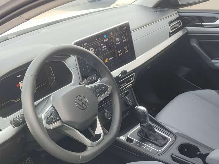 Фото 6 - Volkswagen Lavida