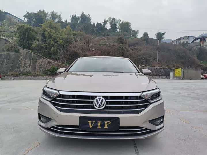 Фото 2 - Volkswagen Sagitar L
