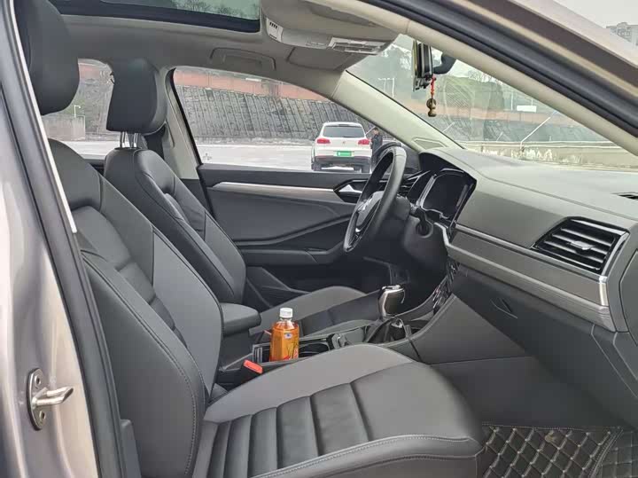 Фото 6 - Volkswagen Sagitar L