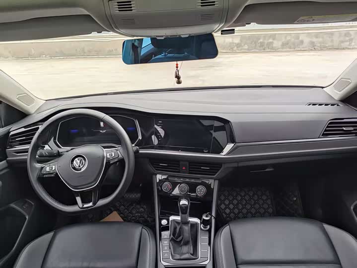 Фото 8 - Volkswagen Sagitar L