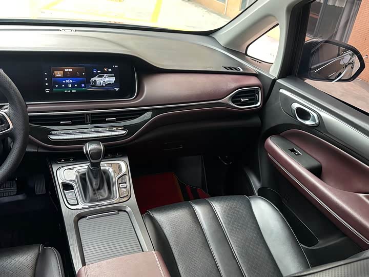 Фото 8 - GAC Trumpchi M6