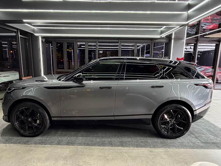 Фото 4 - Land Rover Range Rover Velar