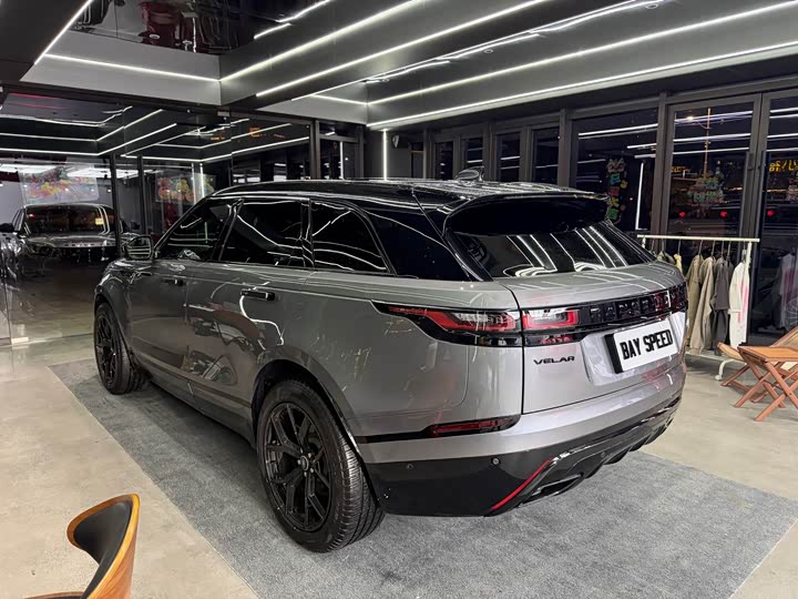 Фото 8 - Land Rover Range Rover Velar