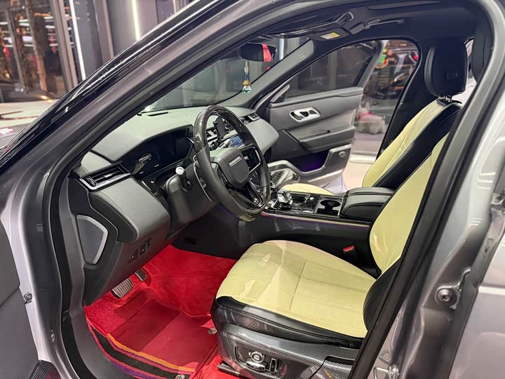 Фото 9 - Land Rover Range Rover Velar