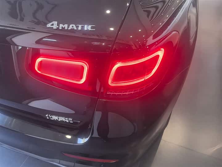 Фото 8 - Mercedes-Benz GLC-Class