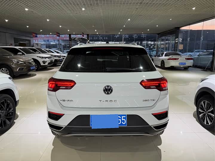 Фото 5 - Volkswagen T-Roc