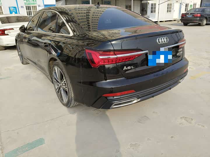 Фото 7 - Audi A6L