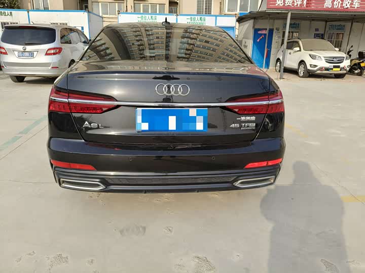 Фото 8 - Audi A6L