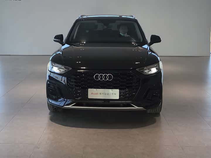 Фото 2 - Audi Q5L