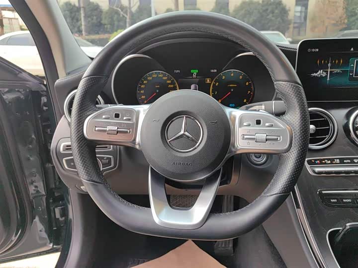 Фото 8 - Mercedes-Benz C-Class