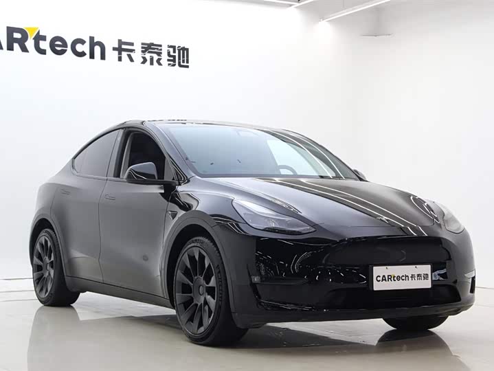 Фото 3 - Tesla Model Y