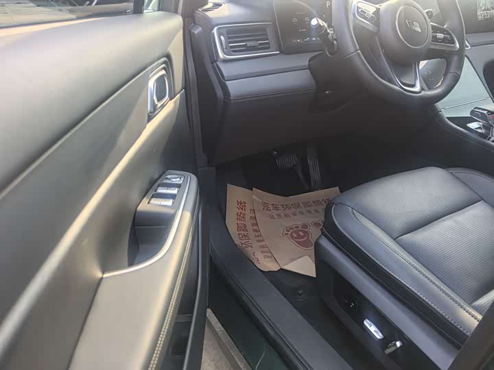 Фото 4 - LiXiang One