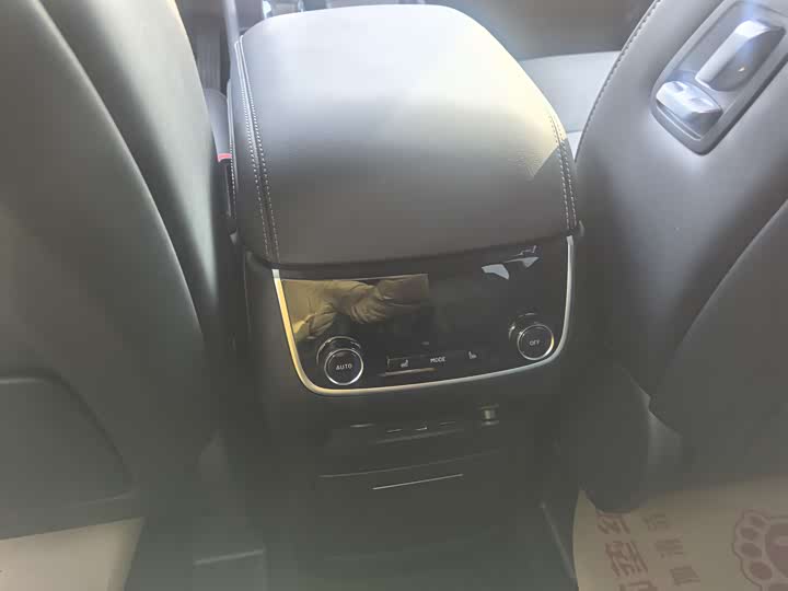 Фото 9 - LiXiang One