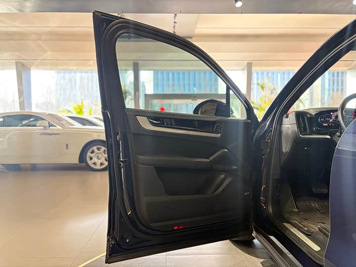 Фото 8 - Porsche Cayenne