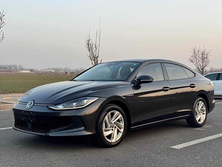 Фото 1 - Volkswagen Lamando L