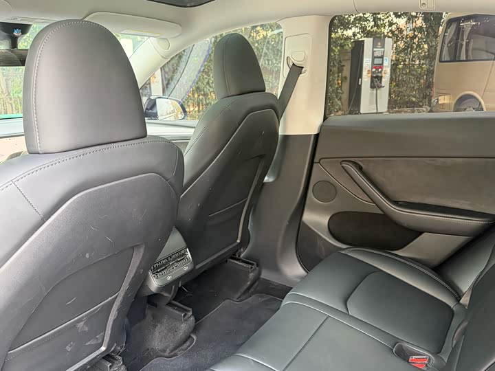 Фото 5 - Tesla Model Y