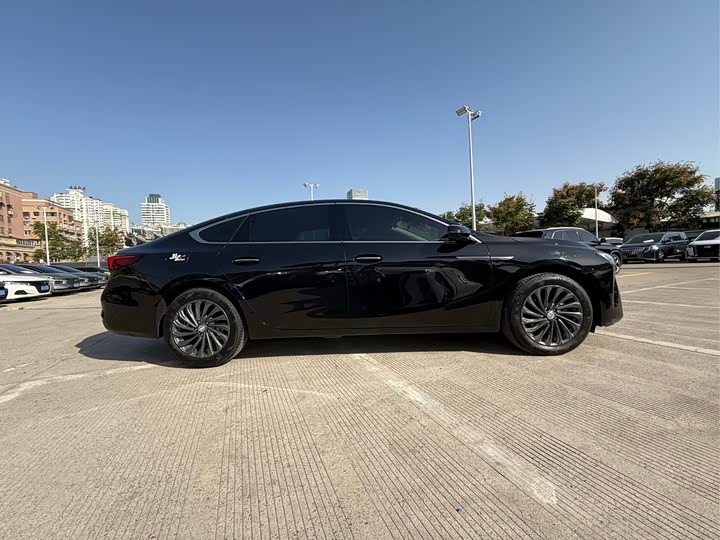 Фото 4 - Buick LaCrosse