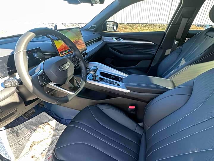 Фото 4 - Geely Preface