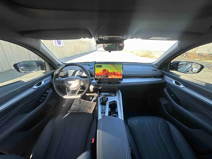 Фото 6 - Geely Preface