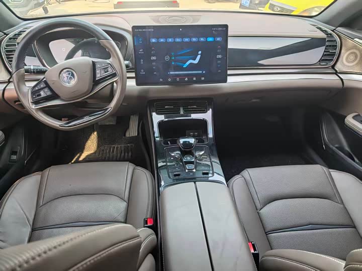 Фото 4 - BYD Han