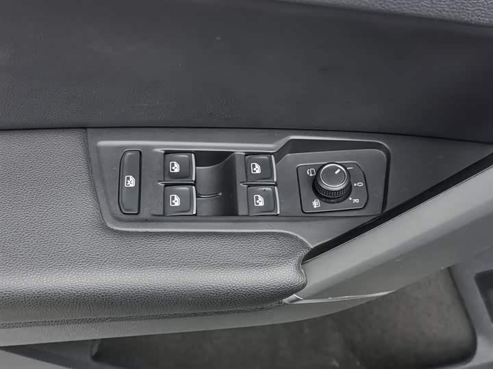 Фото 9 - Volkswagen Tayron