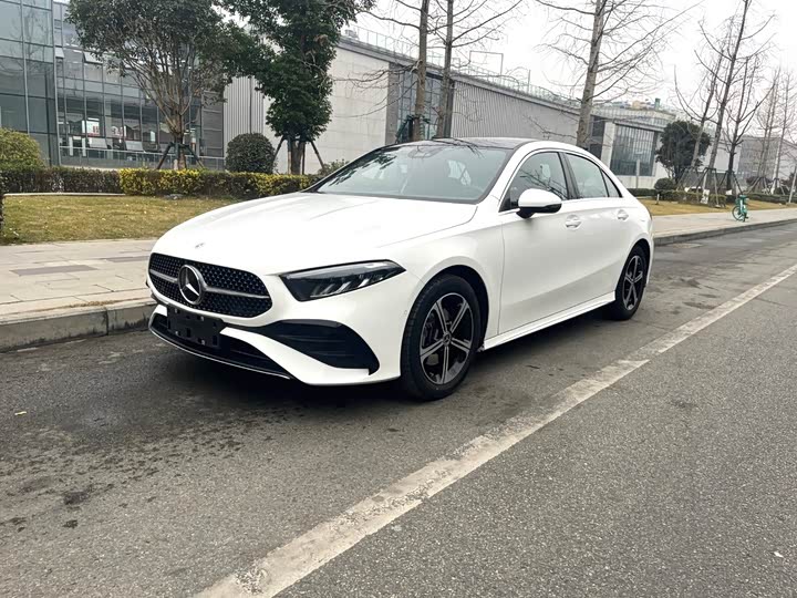 Фото 1 - Mercedes-Benz A-Class