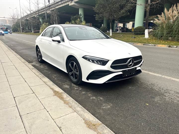 Фото 2 - Mercedes-Benz A-Class