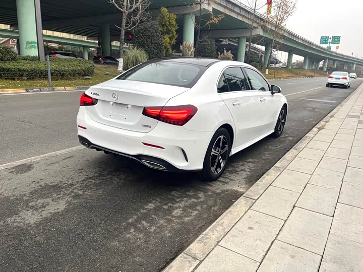 Фото 5 - Mercedes-Benz A-Class