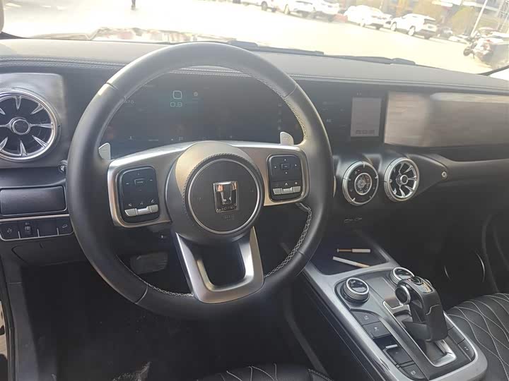 Фото 4 - Tank 300